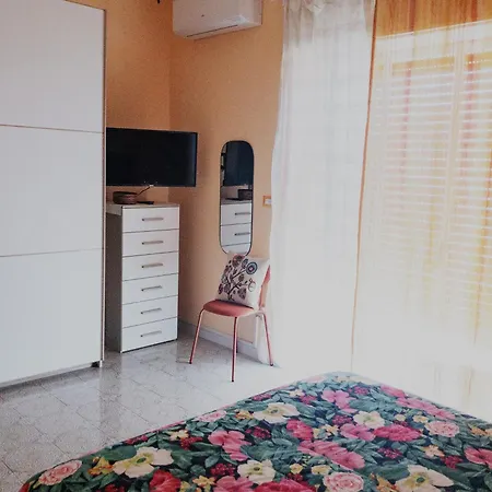Apartment Casa Hopper 80mq Parcheggio Wifi Capodimonte